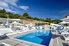 Villa D'Oro - Luxury Villas & Suites