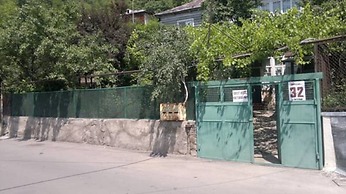 Guest House Besarioni