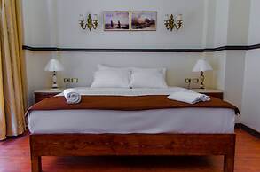 Royal Apartments in Cairo Down town