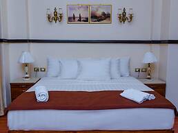 Royal Apartments in Cairo Down town