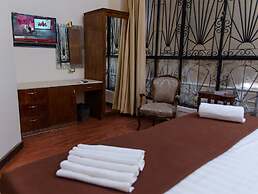 Royal Apartments in Cairo Down town