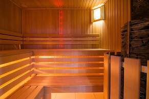 7 Avenue Hotel & SPA