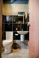 Bhive Hotel