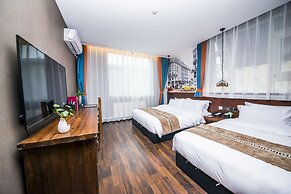MG Hotel - St. Michael's Cathedral, Qingdao