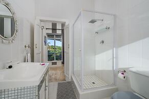 302 On Old Seaview Road Chelsea