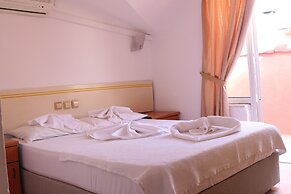 Flash Hotel