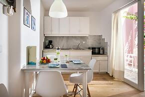 Talgo Apartments