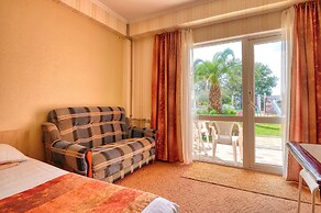 WaterLoo Hotel