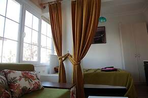 Ayroom