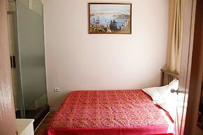 Ayroom