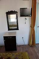 Ayroom