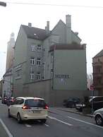 City Hostel