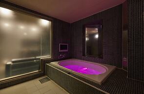Hotel Love