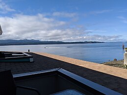 Nimpkish Hotel