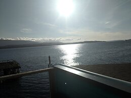 Nimpkish Hotel