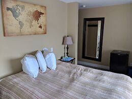 Nimpkish Hotel