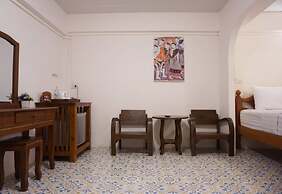 Nan Lanna Hotel