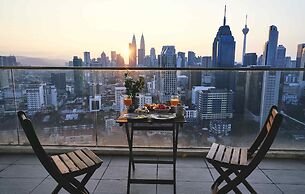 Regalia Residence @ KLCC View Sky Pool by MC