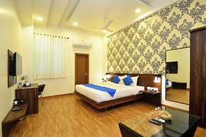 Hotel Sapphire World