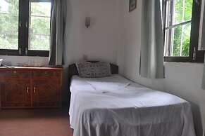 Hotel Elephant Camp