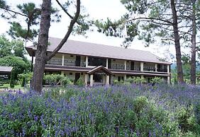 Rai Juthamas Resort