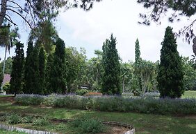 Rai Juthamas Resort