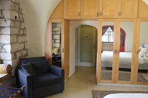 Artists' Colony Inn Zefat