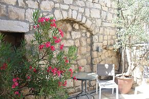 Artists' Colony Inn Zefat
