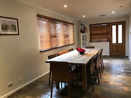 Ambrosia Holiday Home