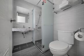 CHECK inn Express Taichung Fuxing