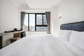 CHECK inn Express Taichung Fuxing