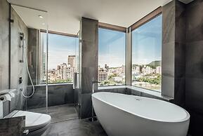 Harbour 10 Hotel