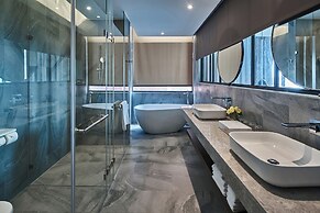 Harbour 10 Hotel