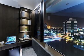 Harbour 10 Hotel