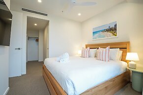 Iconic Kirra Beach Resort