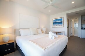 Iconic Kirra Beach Resort