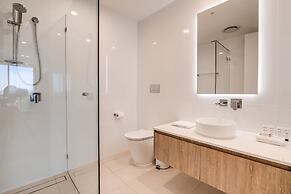 Iconic Kirra Beach Resort