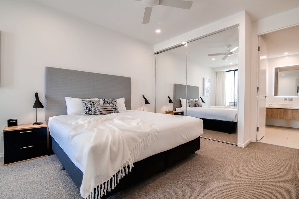 Iconic Kirra Beach Resort