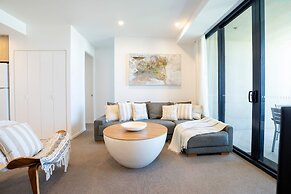 Iconic Kirra Beach Resort