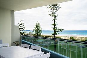 Iconic Kirra Beach Resort