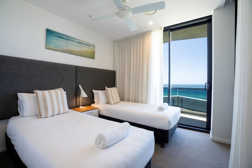 Iconic Kirra Beach Resort