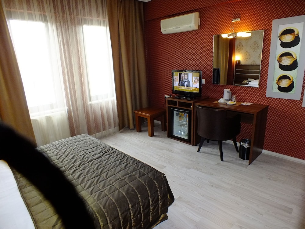 Lifos Otel