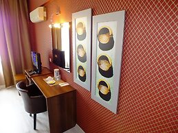 Lifos Otel
