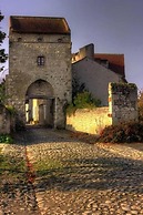 Maison Du Prince De Conde