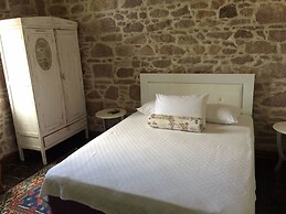 Cunda Has Konak Otel