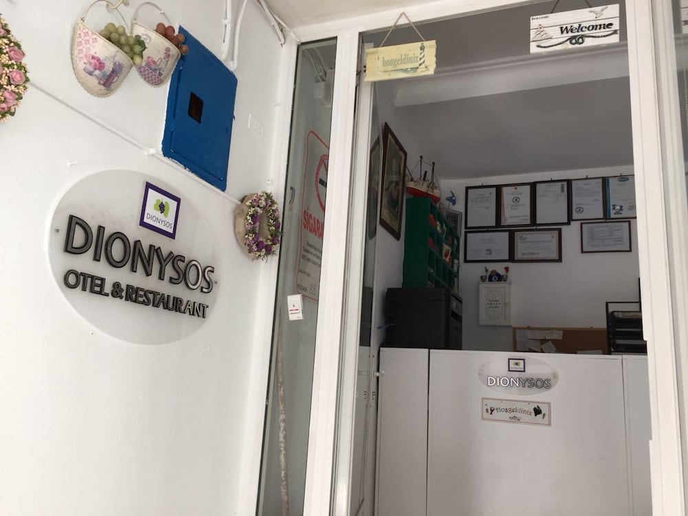 Dionysos Hotel