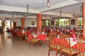 Green Hills Hotel