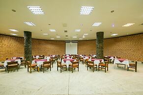 Green Hills Hotel