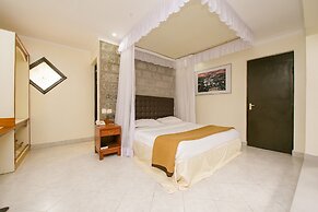 Green Hills Hotel