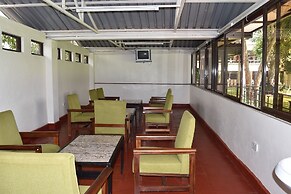 Green Hills Hotel